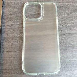 Spigen Quartz Hybrid Matte Case